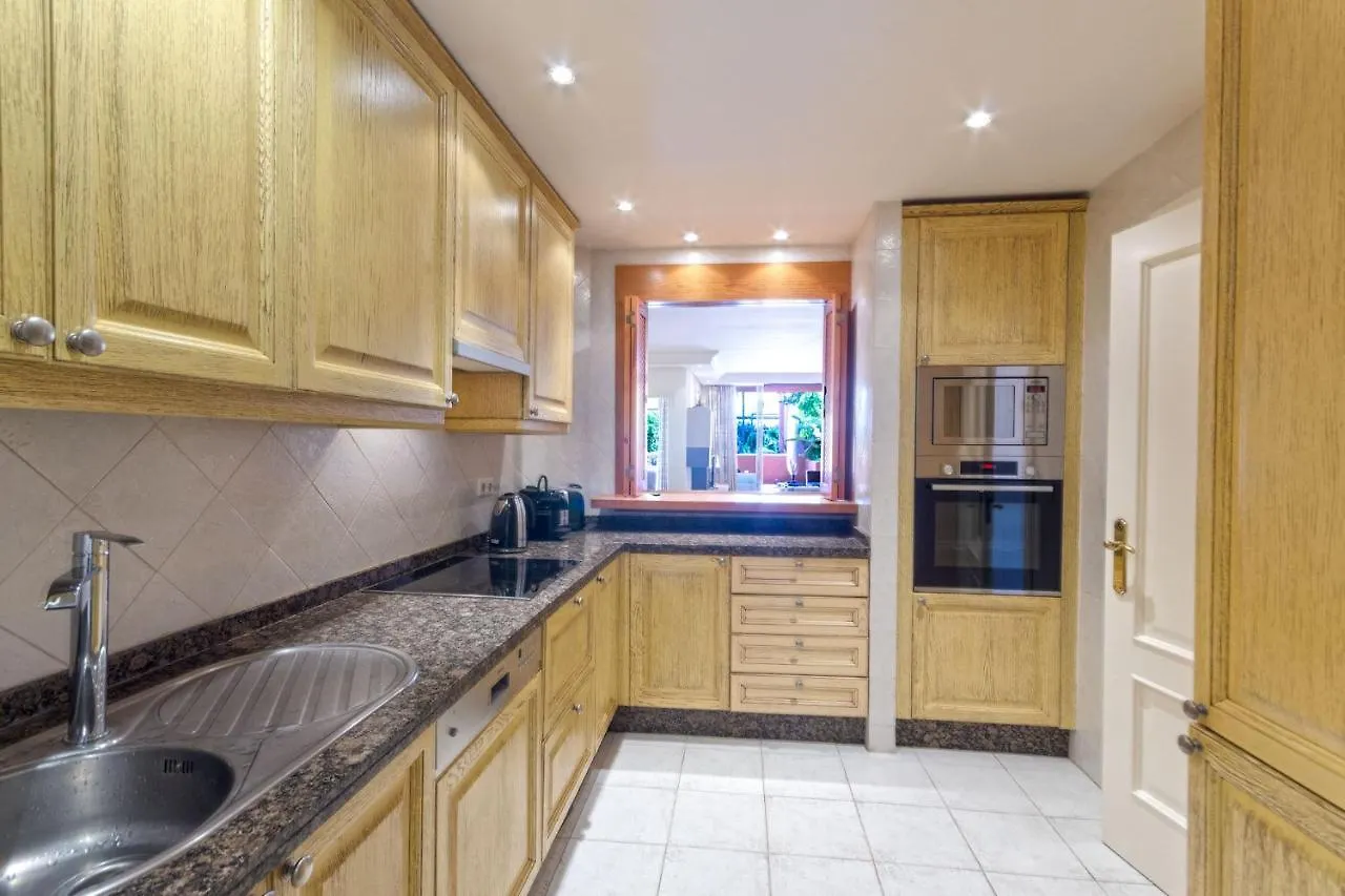 La Alzambra, Puerto Banus Apartment Marbella